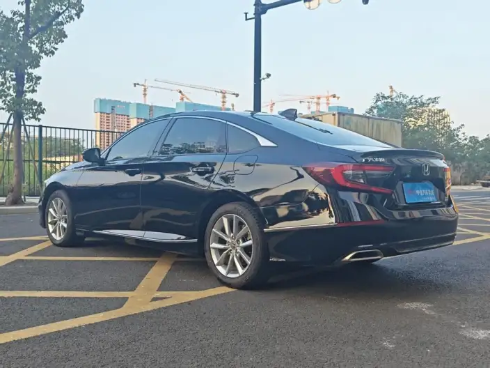 Honda Accord 2022 Model 260TURBO Deluxe Edition – фото 5