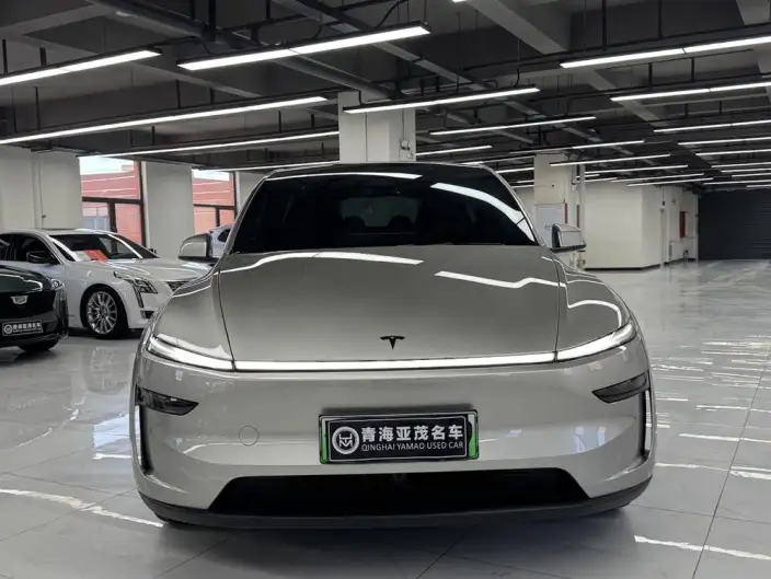 Model Y L 2026 Model Standard Edition – фото 2