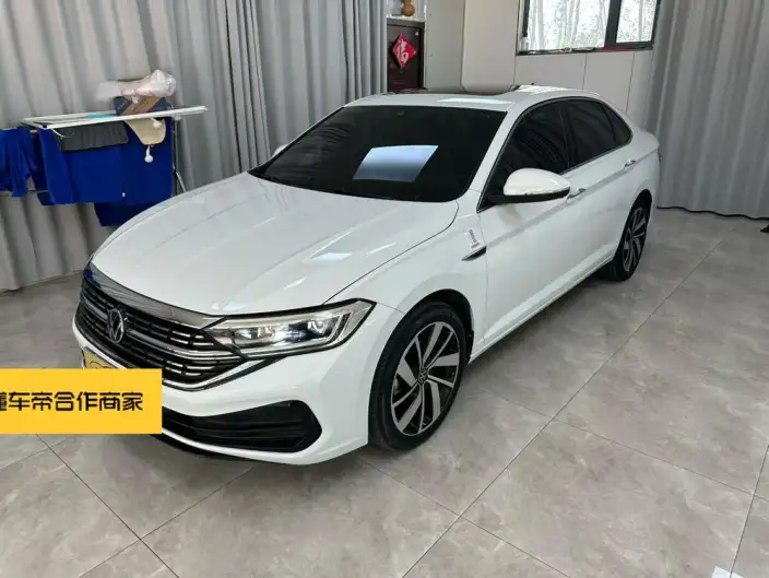 Volkswagen Sagitar 2023 Model 300TSI DSG Beyond Edition – фото 10