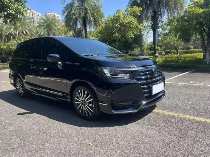Honda Elysion 2024 Model 2.0L e:HEV Classic Edition – фото 3