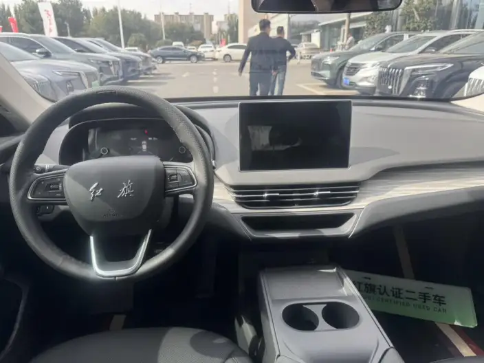 Hongqi E-QM5 2025 Model 500KM Travel Edition – фото 7