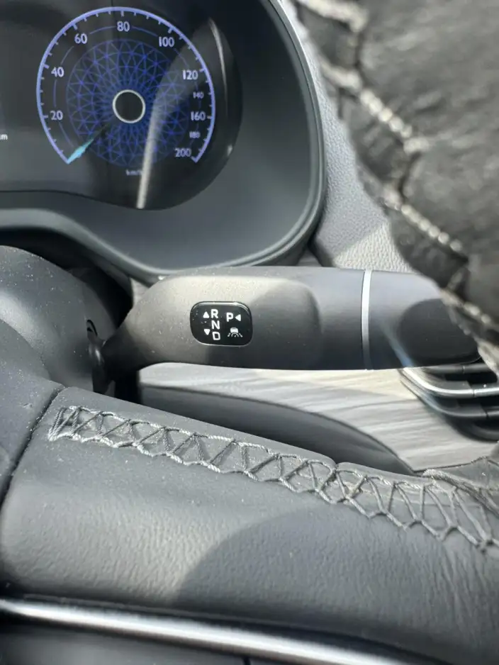 Hongqi E-QM5 2025 Model 500KM Travel Edition – фото 10