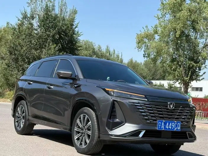 Changan CS75 PLUS 2023 Model Third generation 1.5T Automatic Luxury Model – фото 3