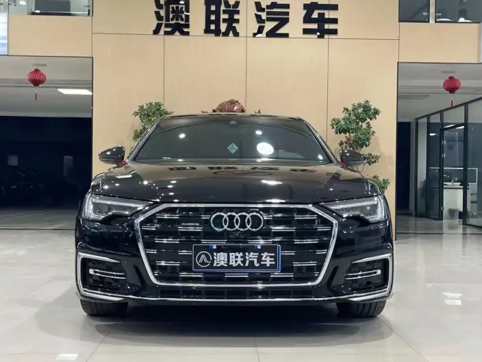 Audi A6L 2023 Model 45 TFSI quattro Exclusive Dynamic Model – фото 2