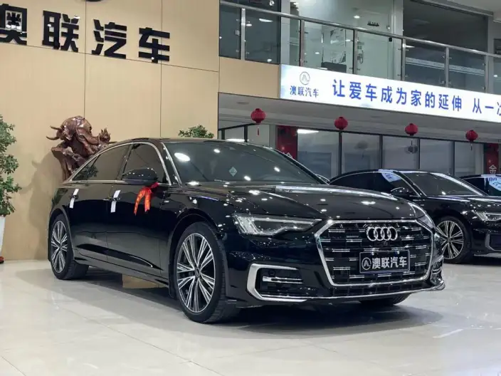 Audi A6L 2023 Model 45 TFSI quattro Exclusive Dynamic Model – фото 3