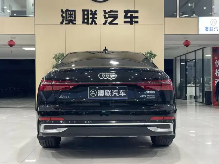 Audi A6L 2023 Model 45 TFSI quattro Exclusive Dynamic Model – фото 5