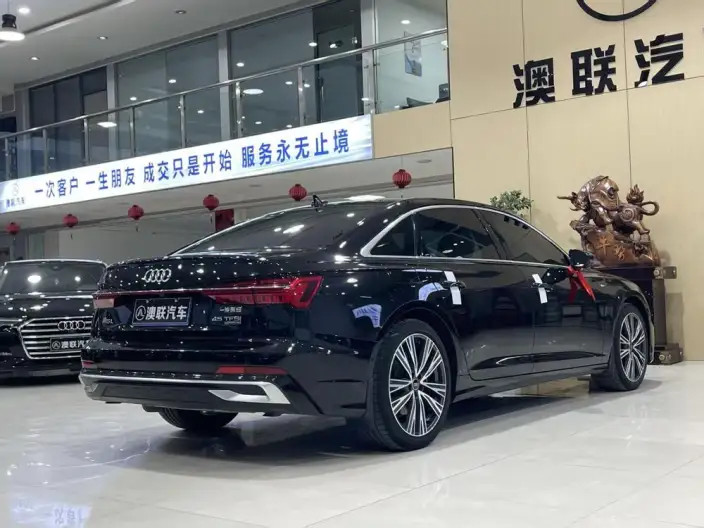 Audi A6L 2023 Model 45 TFSI quattro Exclusive Dynamic Model – фото 6