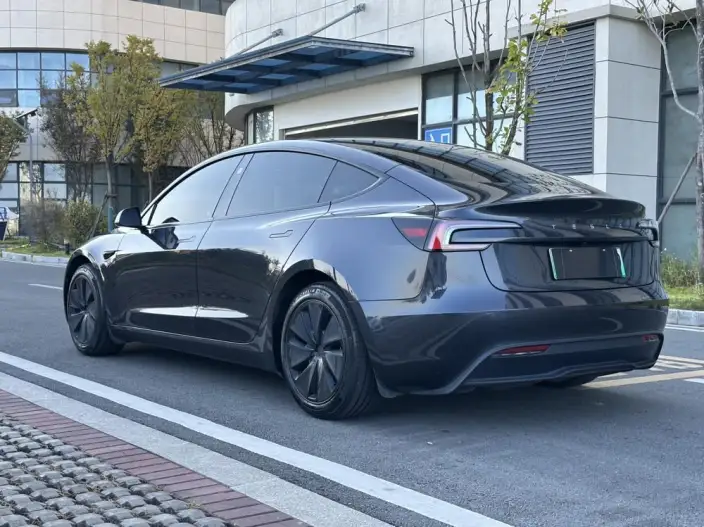 Model 3 2023 Model Rear-wheel drive version – фото 4