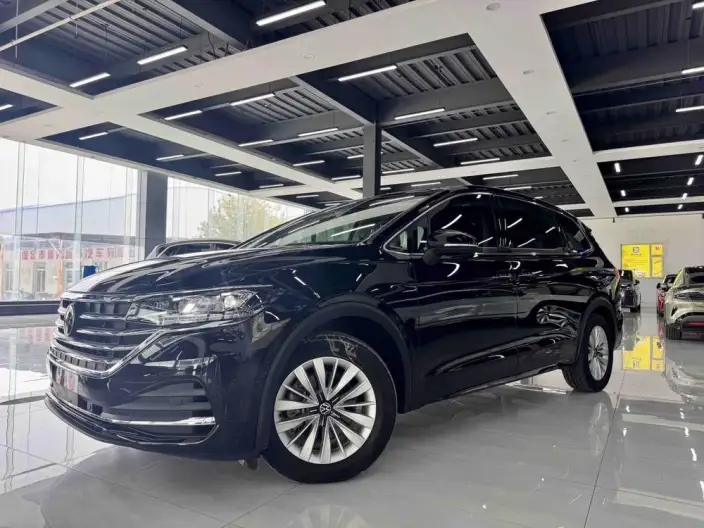 Viloran 2023 Model Facelift 330TSI Business Edition – фото 1