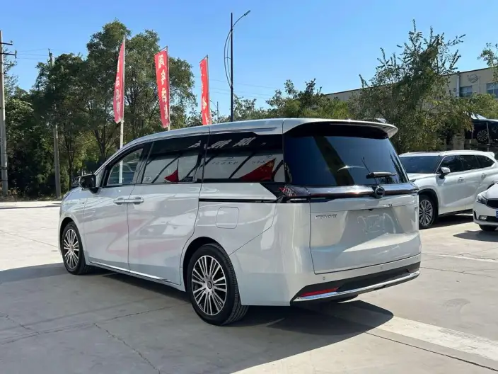 GAC Trumpchi E8 PHEV 2024 Model 2.0ATK 150km MAX+ – фото 4