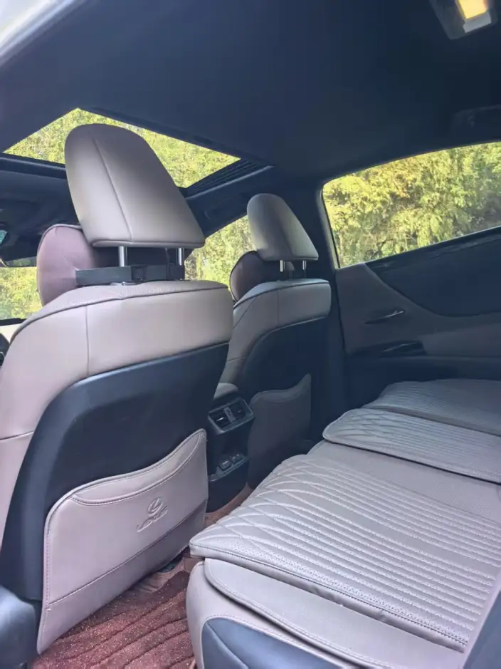 Lexus ES 2025 Model 200 Premium – фото 8