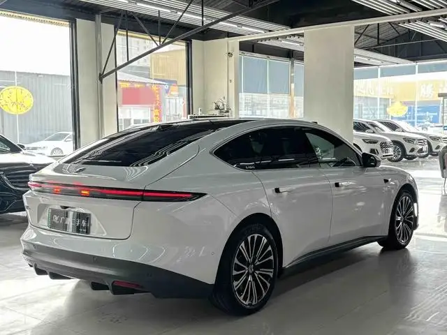 NIO ET5 2022 Model 75kWh – фото 6