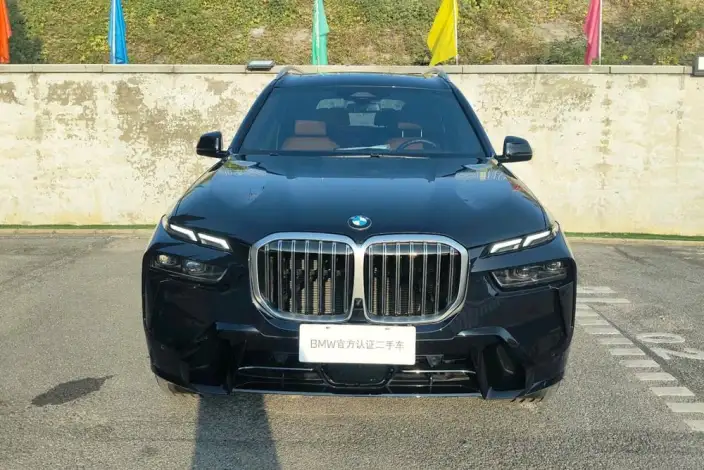 BMW X7 2024 Model xDrive40i Exclusive Model M Sports Set 6 seat – фото 2