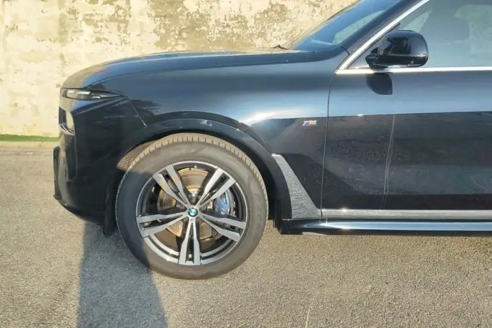 BMW X7 2024 Model xDrive40i Exclusive Model M Sports Set 6 seat – фото 7