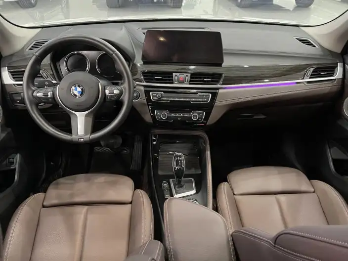 BMW X1 2022 Model xDrive25Li Exclusive Model – фото 6