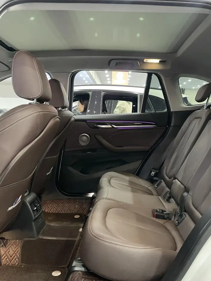 BMW X1 2022 Model xDrive25Li Exclusive Model – фото 9