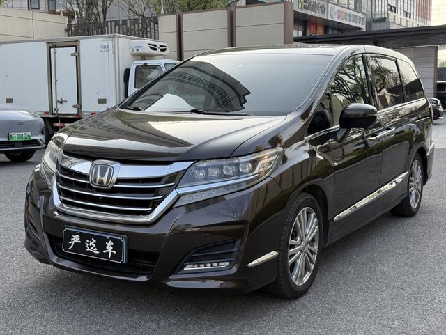Honda Elysion 2016 2.4L Ultimate – фото 1