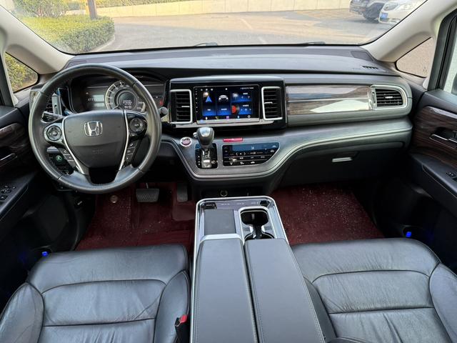 Honda Elysion 2016 2.4L Ultimate – фото 8
