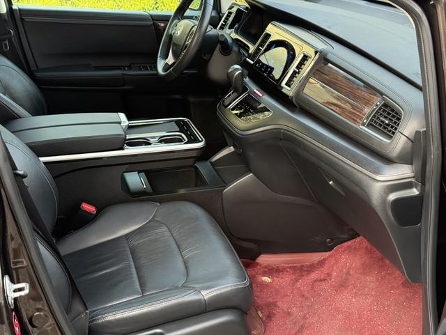 Honda Elysion 2016 2.4L Ultimate – фото 14