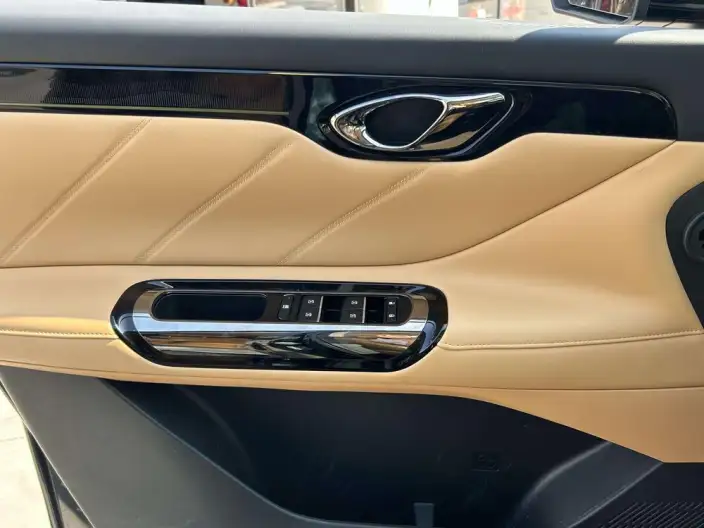 GAC Trumpchi E8 PHEV 2024 Model 2.0ATK 150km MAX+ – фото 8
