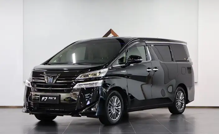 Vellfire 2021 Model Toyota Crown Hybrid 2.5L HV Deluxe Edition – фото 1