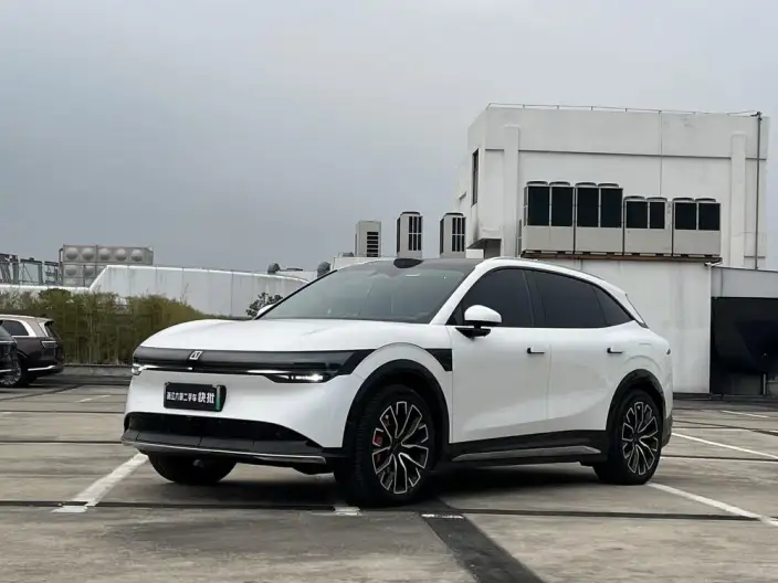 ZEEKR 7X 2025 Model 75kWh Rear Drive Smart Driving Edition – фото 1