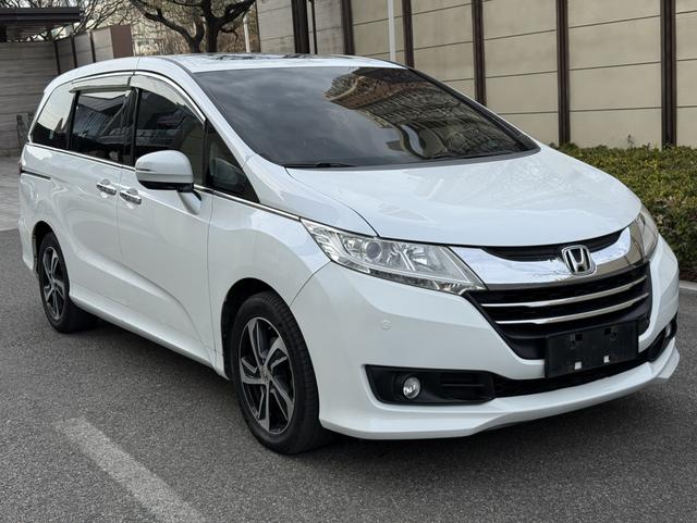 Honda Odyssey 2015 модификация 2.4L Deluxe Edition – фото 3