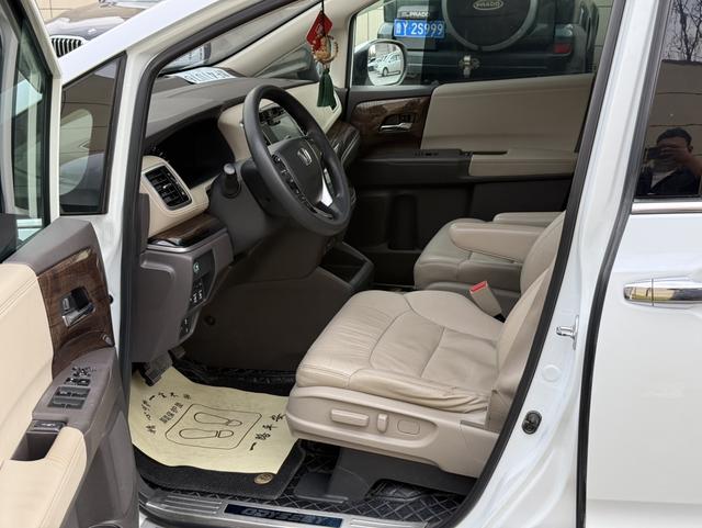 Honda Odyssey 2015 модификация 2.4L Deluxe Edition – фото 7