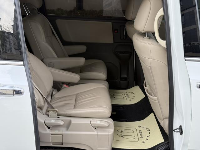 Honda Odyssey 2015 модификация 2.4L Deluxe Edition – фото 14