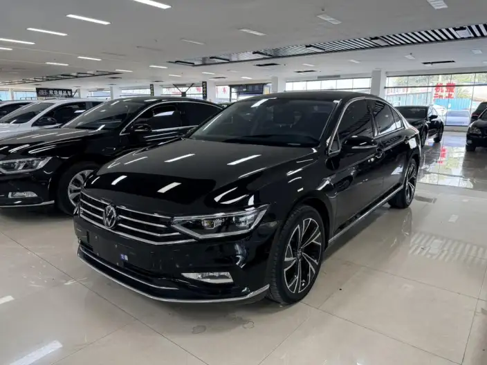 Volkswagen Magotan 2021 Model 330TSI DSG 30th Anniversary Memorial Edition – фото 1
