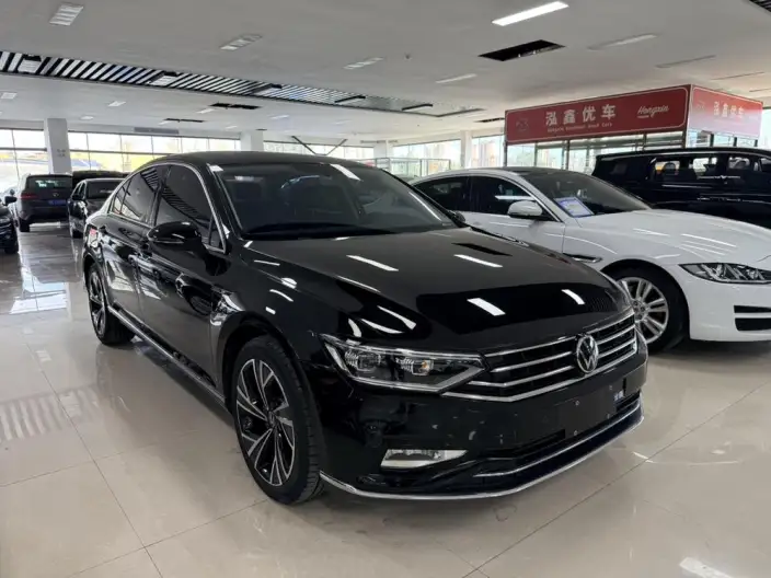 Volkswagen Magotan 2021 Model 330TSI DSG 30th Anniversary Memorial Edition – фото 3