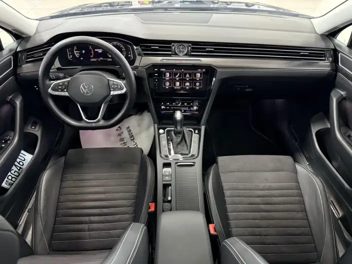Volkswagen Magotan 2021 Model 330TSI DSG 30th Anniversary Memorial Edition – фото 10