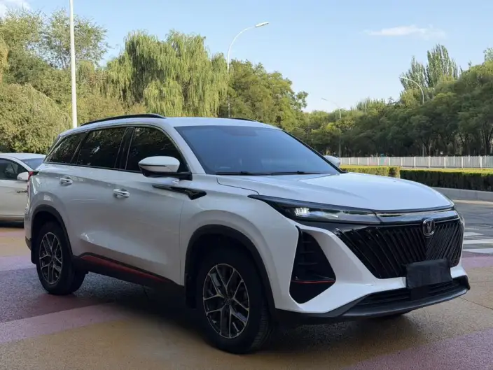 Changan CS75 PLUS 2023 Model Third generation 1.5T Automatic Luxury Model – фото 3