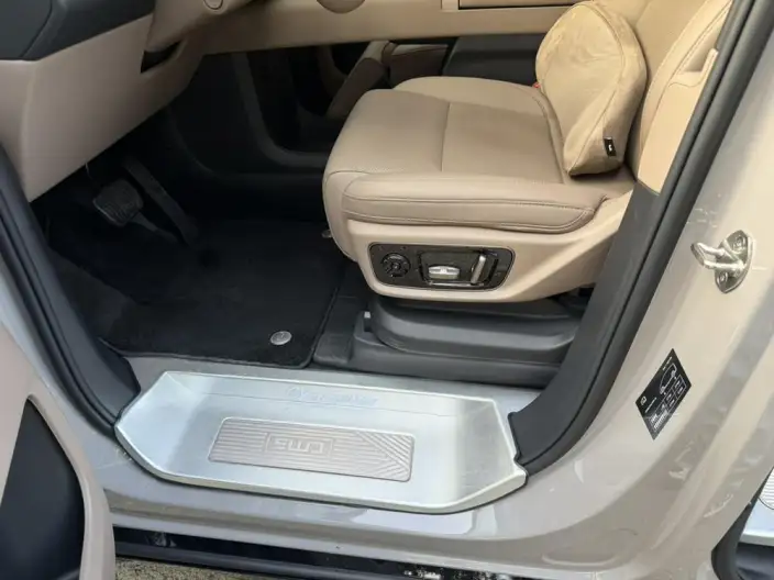 Li Auto MEGA 2025 Model Home Family Special Edition – фото 9