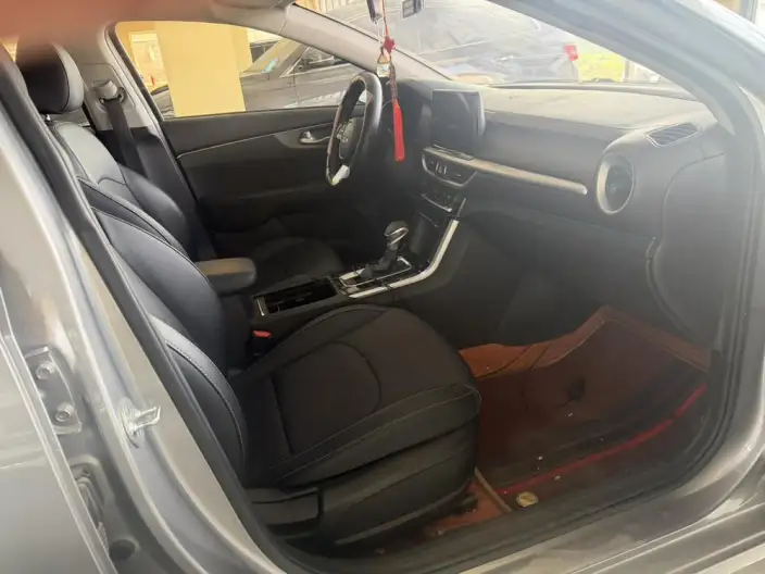 Kia K3 2021 Model 1.5L IVT Fashion Edition – фото 8