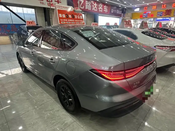 BYD Seal 05DM 2026 Model DM-i 128KM Luxury Model – фото 4