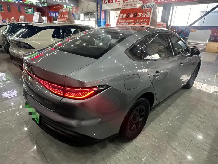 BYD Seal 05DM 2026 Model DM-i 128KM Luxury Model – фото 6