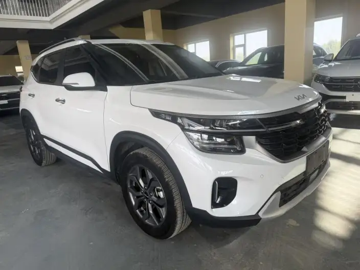 Kia Seltos 2023 Model 1.5L IVT Deluxe Edition