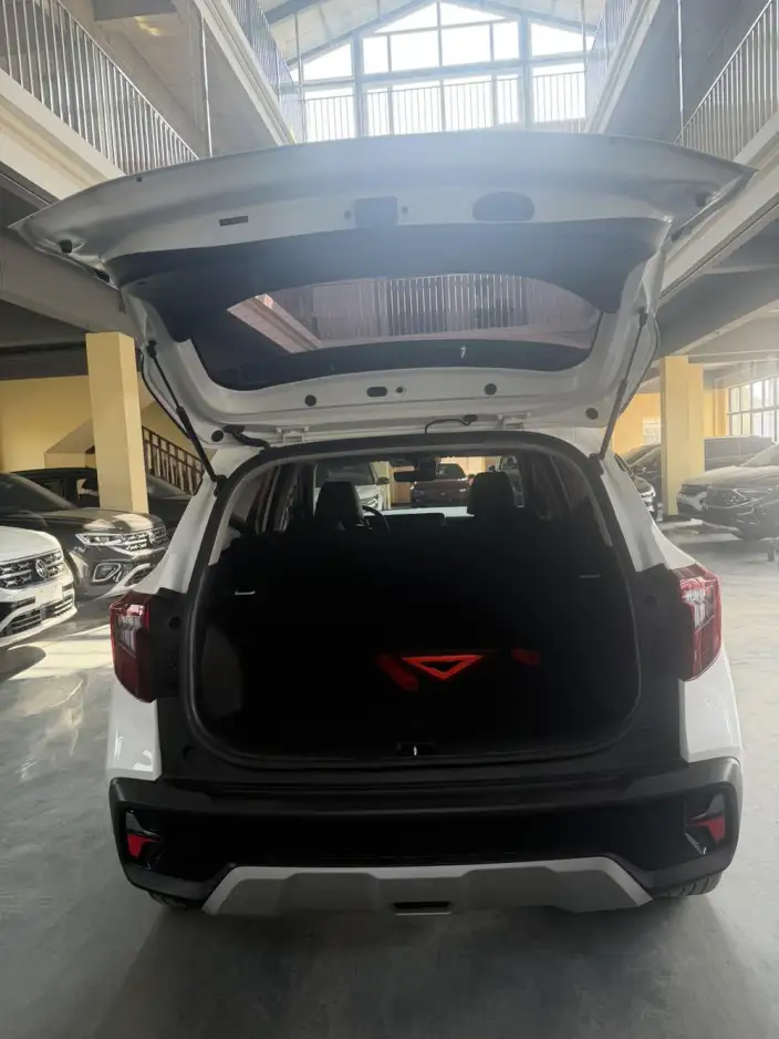 Kia Seltos 2023 Model 1.5L IVT Deluxe Edition – фото 8