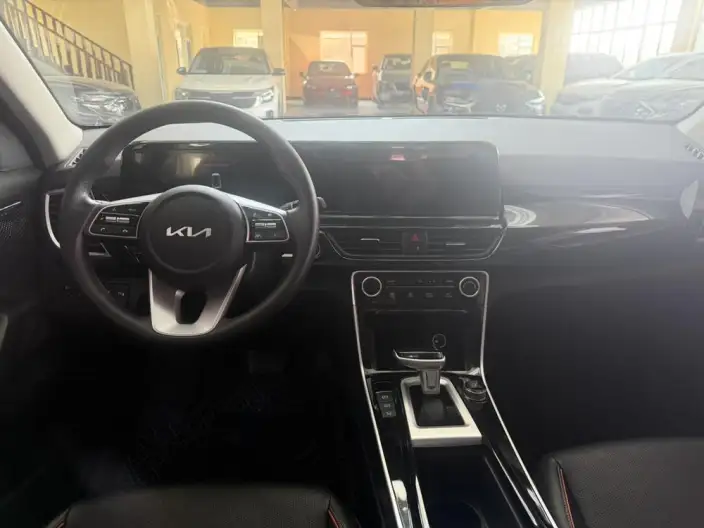 Kia Seltos 2023 Model 1.5L IVT Deluxe Edition – фото 9