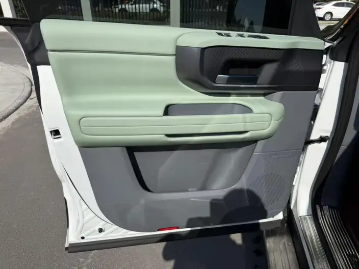 BAIC BJ40 2026 Model 2.0D Automatic Diesel Edition – фото 9