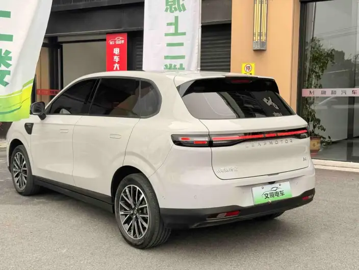 Leapmotor B10 2025 Model 510 Yuexiang Edition – фото 4
