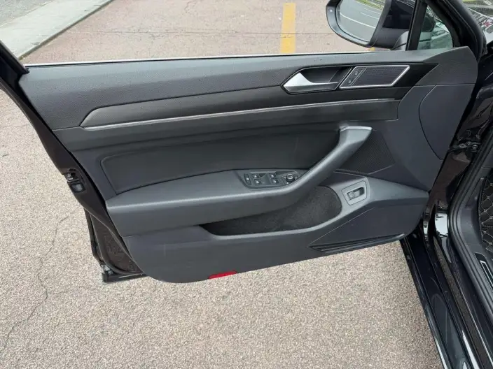 Volkswagen Magotan 2021 Model 330TSI DSG 30th Anniversary Memorial Edition – фото 6