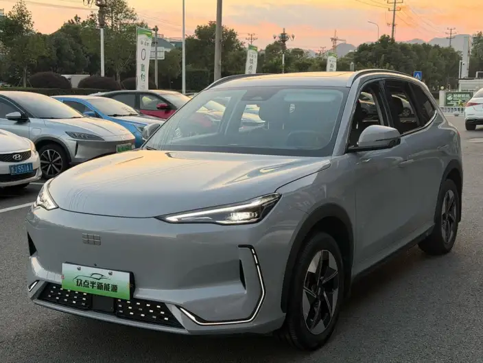 Geely Galaxy E5 2026 Model 610km Tiggo + Edition – фото 1
