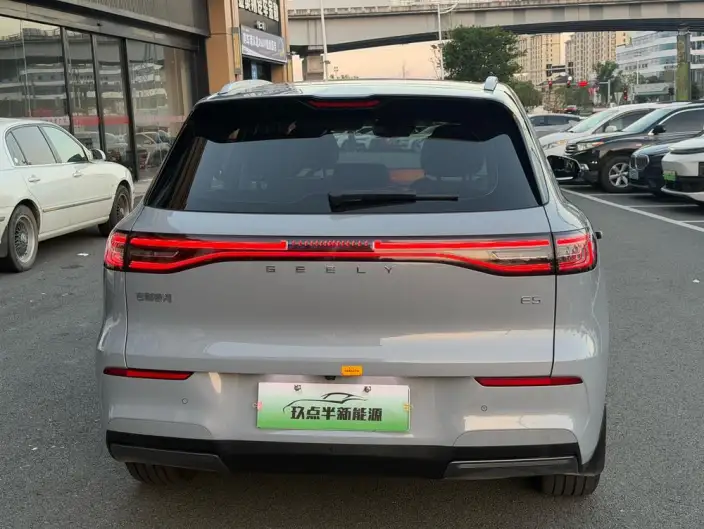 Geely Galaxy E5 2026 Model 610km Tiggo + Edition – фото 5