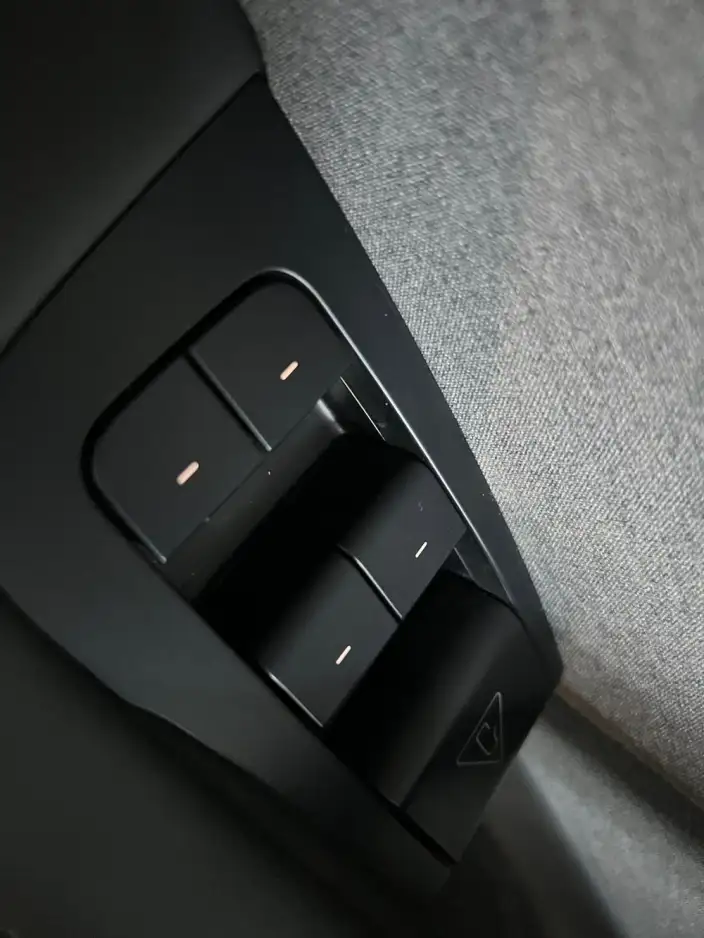 Model Y 2025 Model Rear-wheel drive version – фото 7