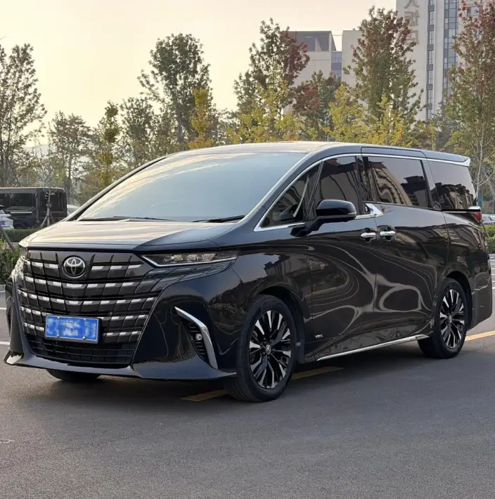 Elfa 2023 Model 2.5L Intelligent Hybrid 4WD Premium – фото 1