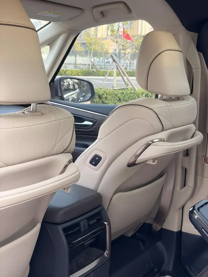 Elfa 2023 Model 2.5L Intelligent Hybrid 4WD Premium – фото 7