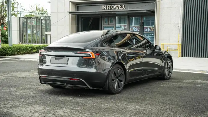 Model 3 2025 Model Facelift Rear-wheel drive version – фото 7