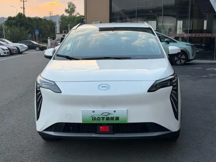 AION Y 2025 Model Plus 510 Lexiang Edition 58.4kWh – фото 2